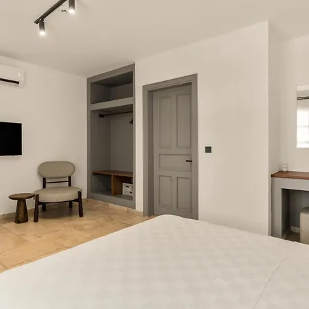Molino Bed and Breakfast *